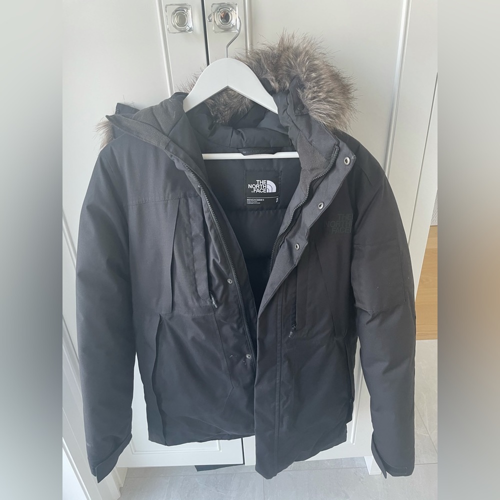 NEW! Men’s The North Face Black Parka Puffer Winter and Snow Jacket